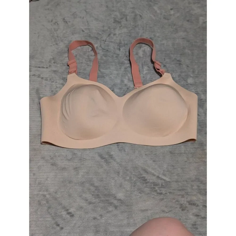 Momcozy Nursing Bra size L Plus Maternity Seamless Soft Wirefree